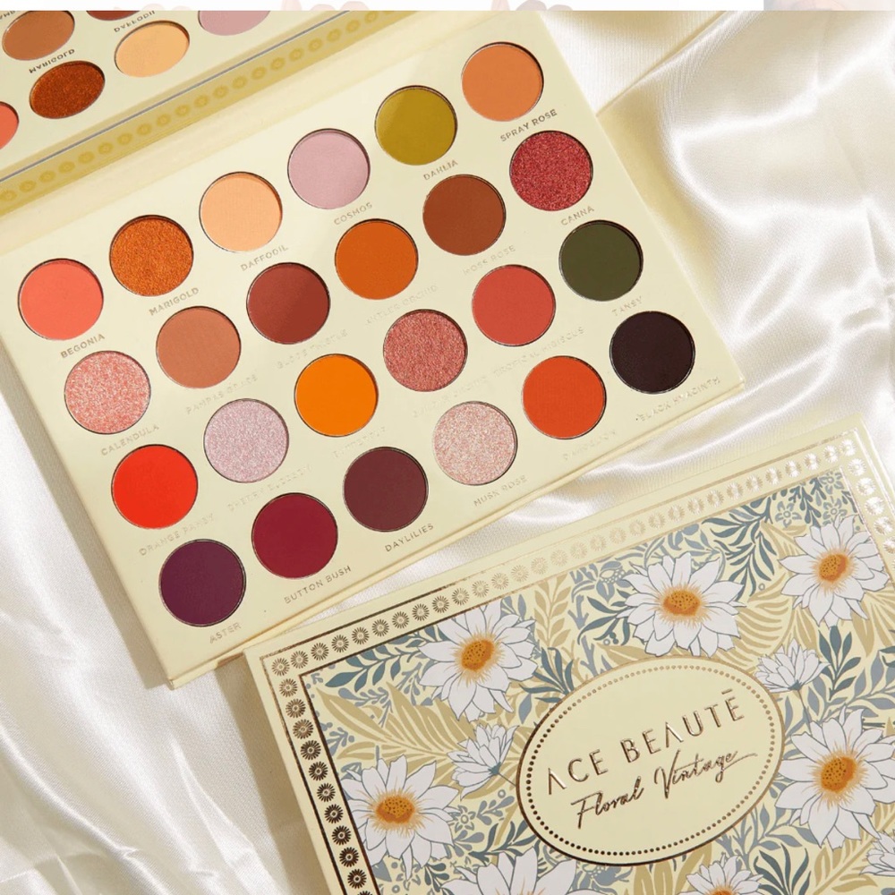 Ace Beaute Floral Vintage Limited Edition Eye Shadow Palette
